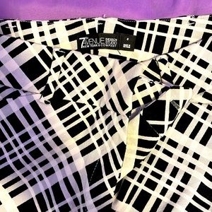 New York & Company pants Size 8 Black & White